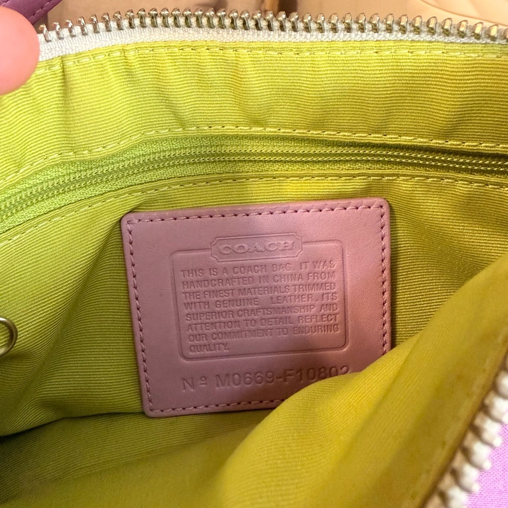 Vintage Y2K Coach F10802 Colorful Stripe Rare Small Purse | Excellent Condition - Picture 5 of 9